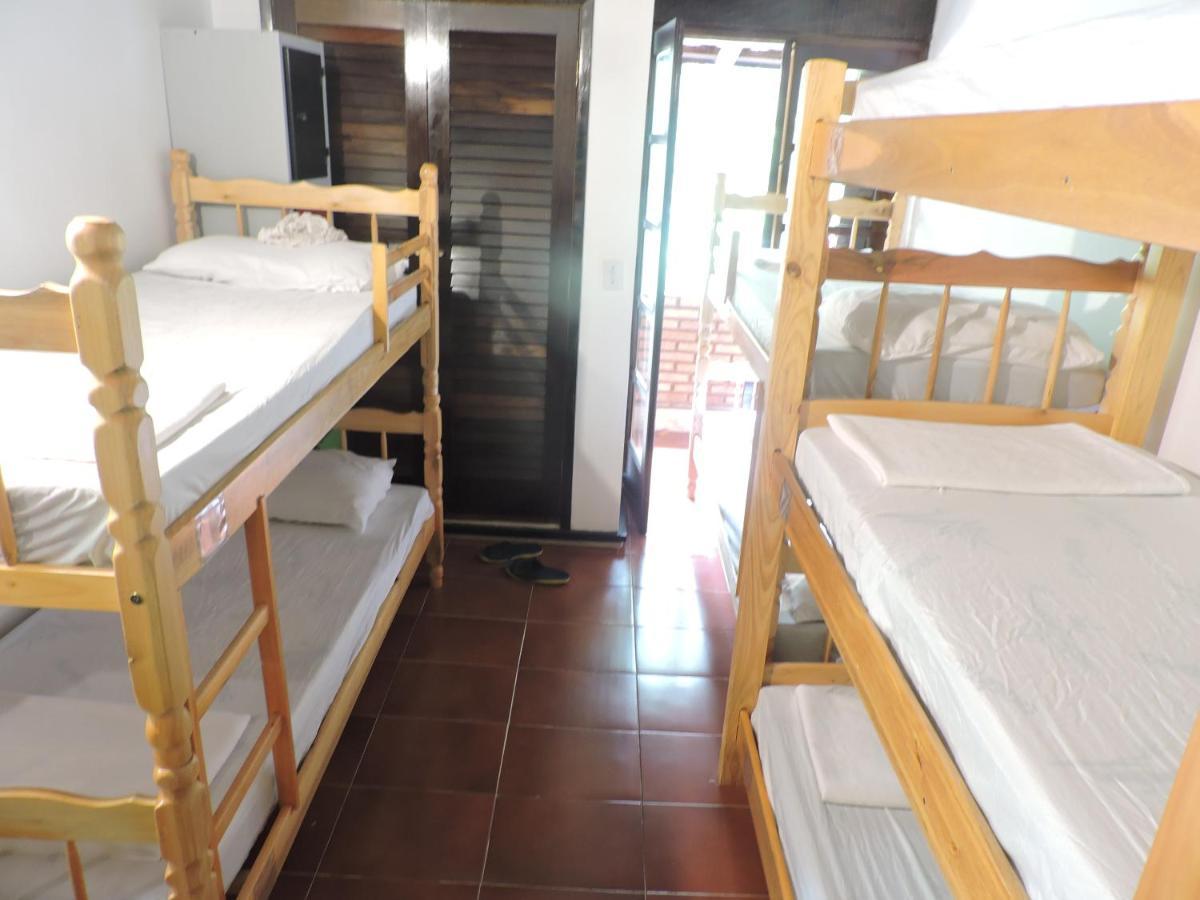 Hostel Brazil Backpackers Caragua Карагуататуба Екстериор снимка